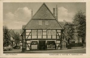Konditorei und Kaffee August Heringslake (Quelle Stadtarchiv Bad Pyrmont), Postkarte von Ernst Hermann