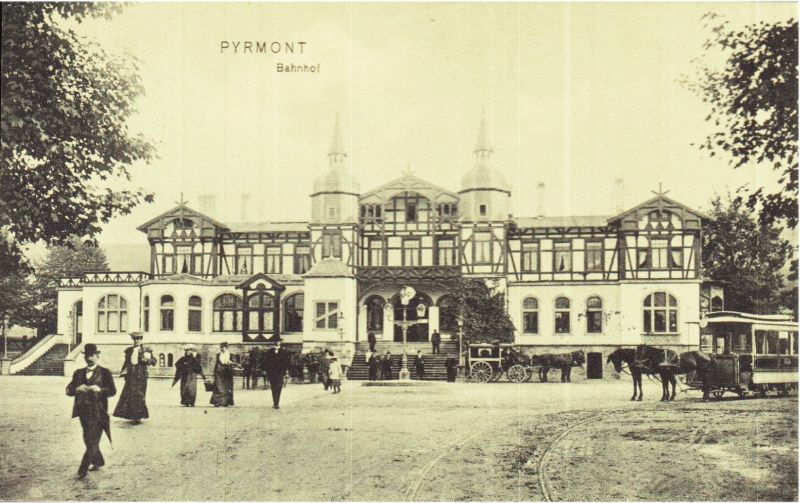 Datei:1900-bahnhof-pietsch.jpg
