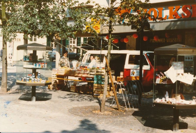 Datei:Keihri Brunnenstraße 1980er.jpg